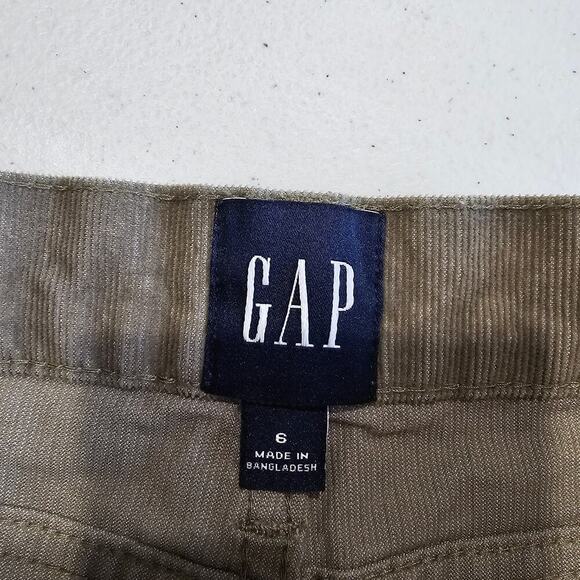 Gap Corduroy Cut-Off Shorts Vetiver Green Size 6 - Picture 5 of 7